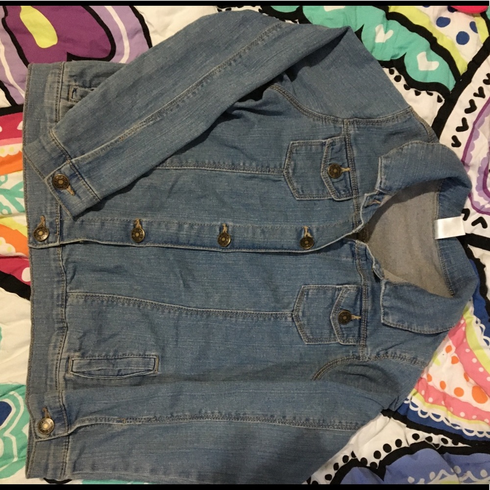 Girls Jean jacket, gently used.